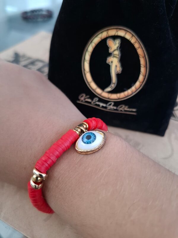 Pulsera Ojo Turco Roja – Pul04 puesta