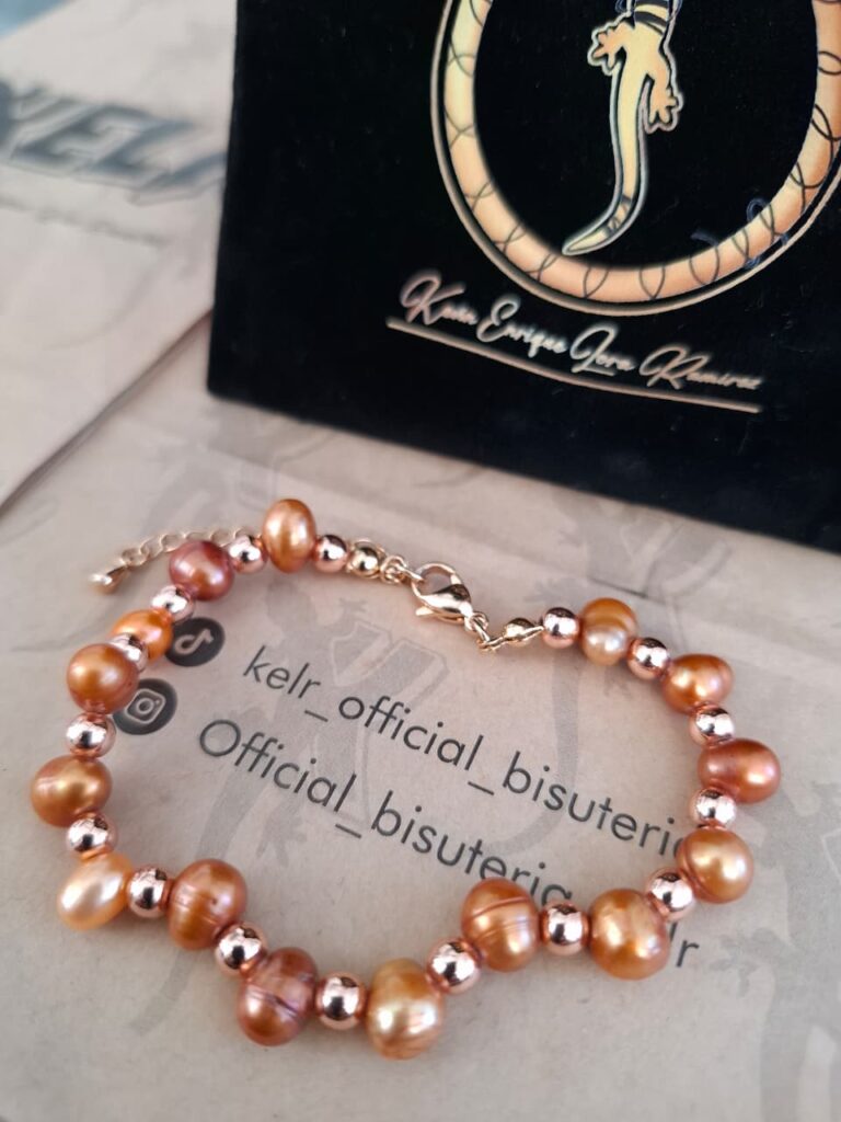 Pulsera perlas naturales doradas en acero rose – Pul09