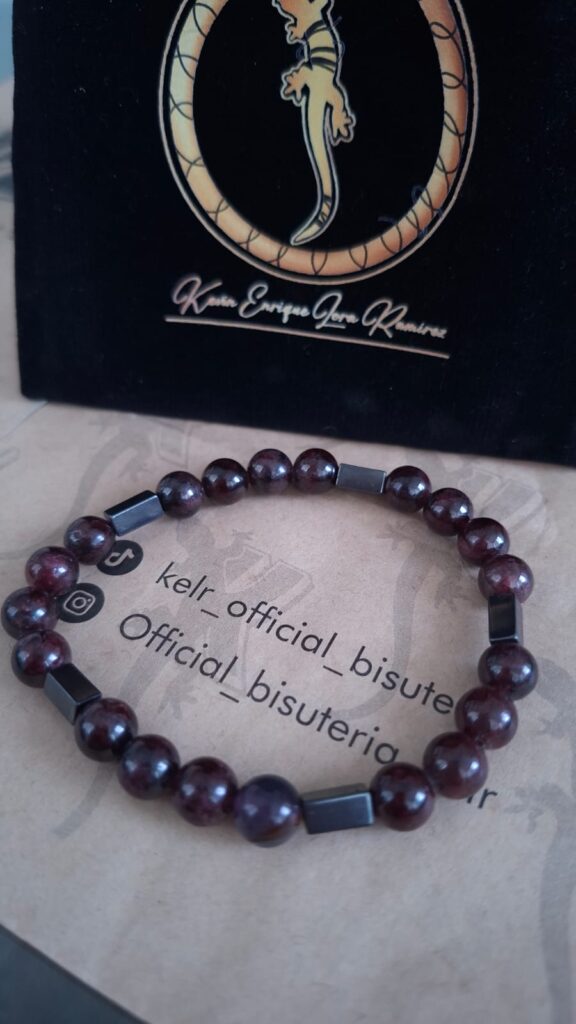 Pulsera Granada Natural con Separadores Hematites – Pul40
