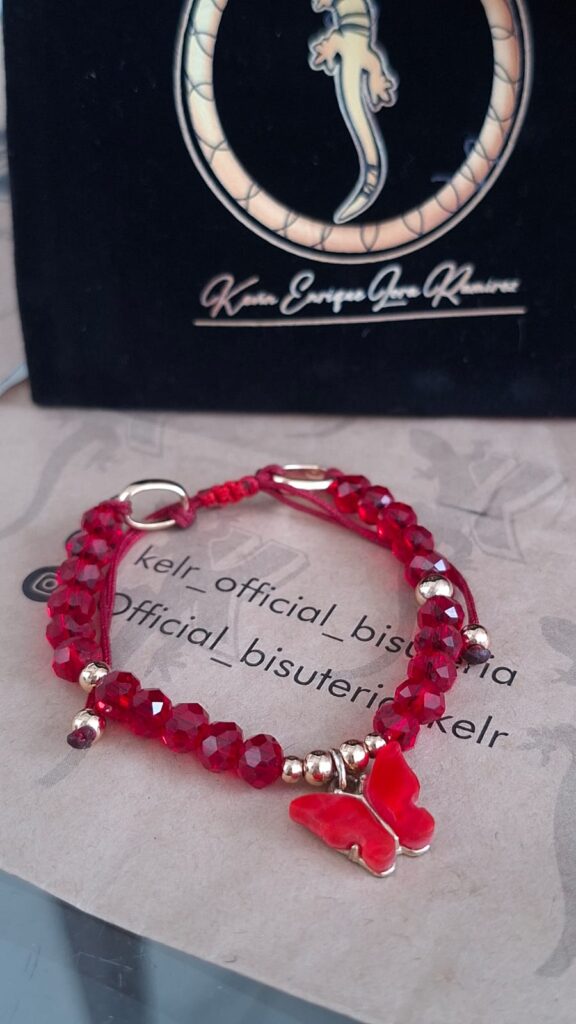 Pulsera Cristales Rojos Dobles con Dije Mariposa Roja – Pol45